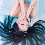 车掉沟里快去捞呀