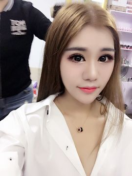 小溪8822主播照片