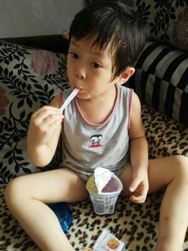 光影新秀哈岁主播照片