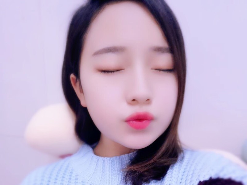 Bling✨琼的主播海报