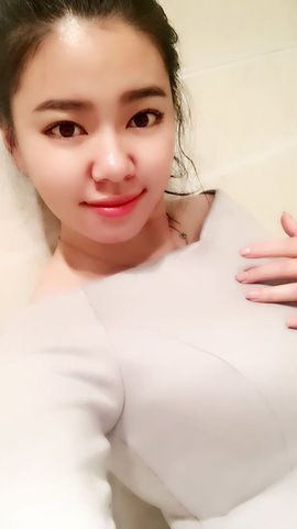 小小小小波儿求守护呢主播照片