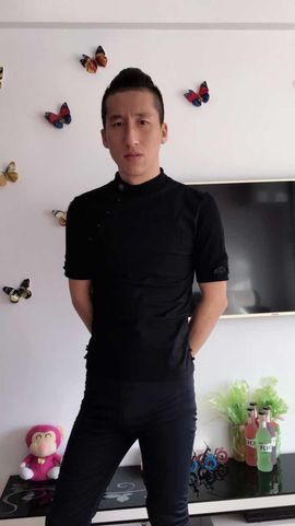 大脸💧9909主播照片