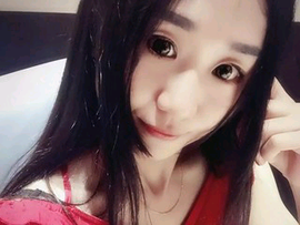 年青的大叔主播照片