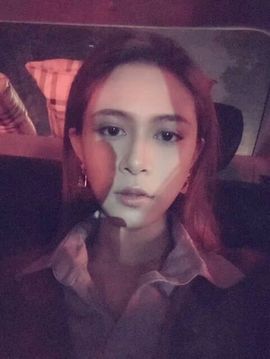 婷宝祝大家新年快乐主播照片