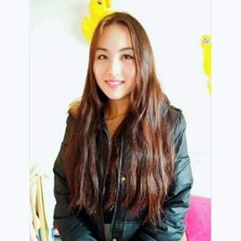 兔牙姐姐小容主播照片