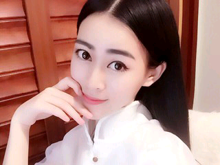 翁濛的主播照片