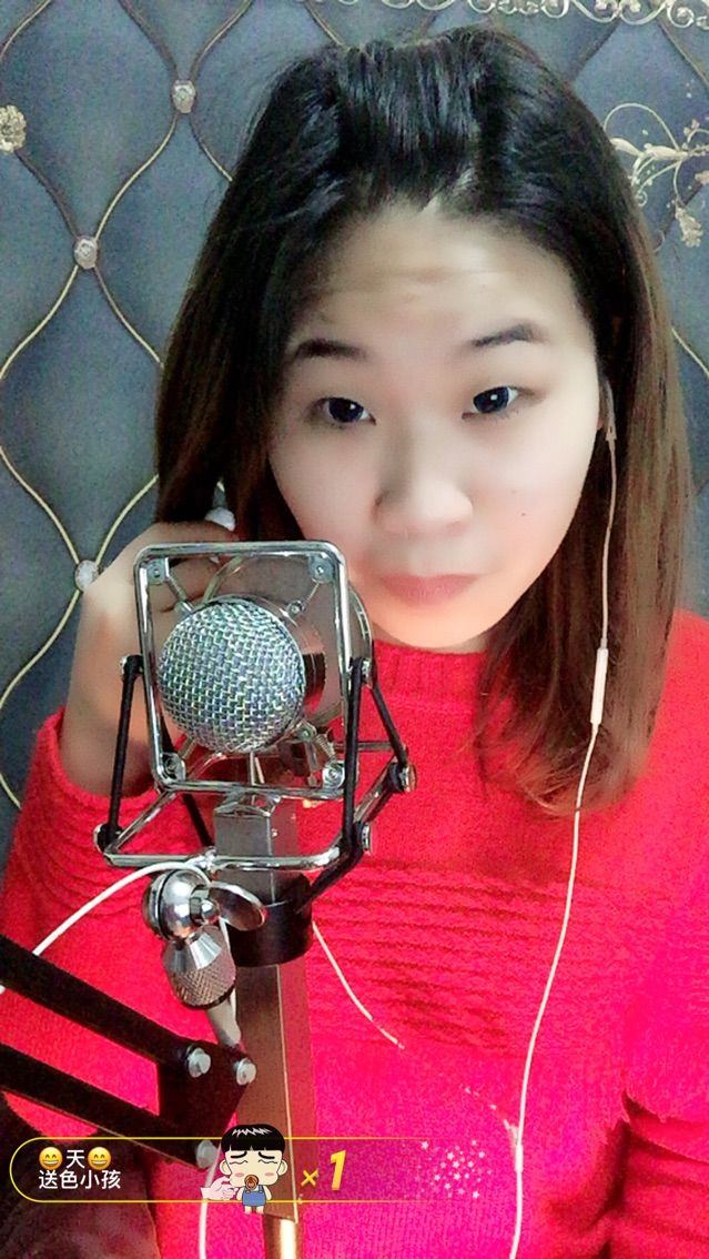 小虎牙、😘的主播照片