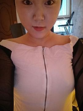 揪痧治咽炎主播照片