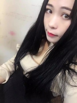 睡不够的大岩主播照片