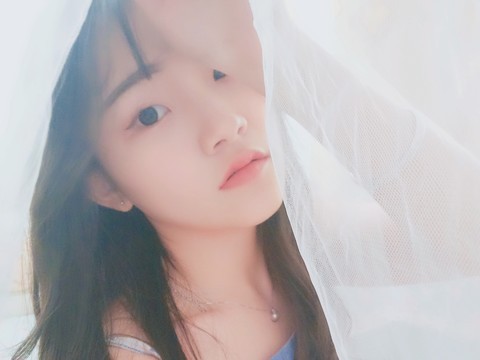 小仙女🍓海报