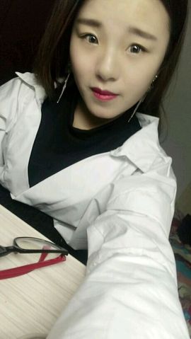 迪拉宝宝主播照片