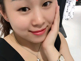 老实人zr主播照片