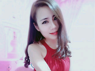 傲世家族，回歸的主播照片
