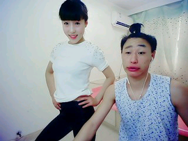 y/闯情主播照片