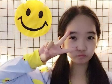 梨涡妹妹🐣海报