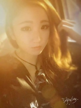 风中的风铃主播照片