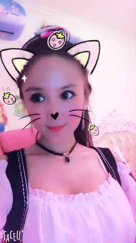 魅丽晴儿主播照片