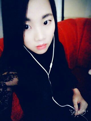 @刘欣主播照片