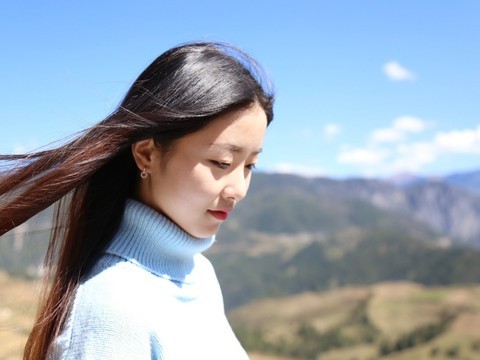 爱笑~v海报