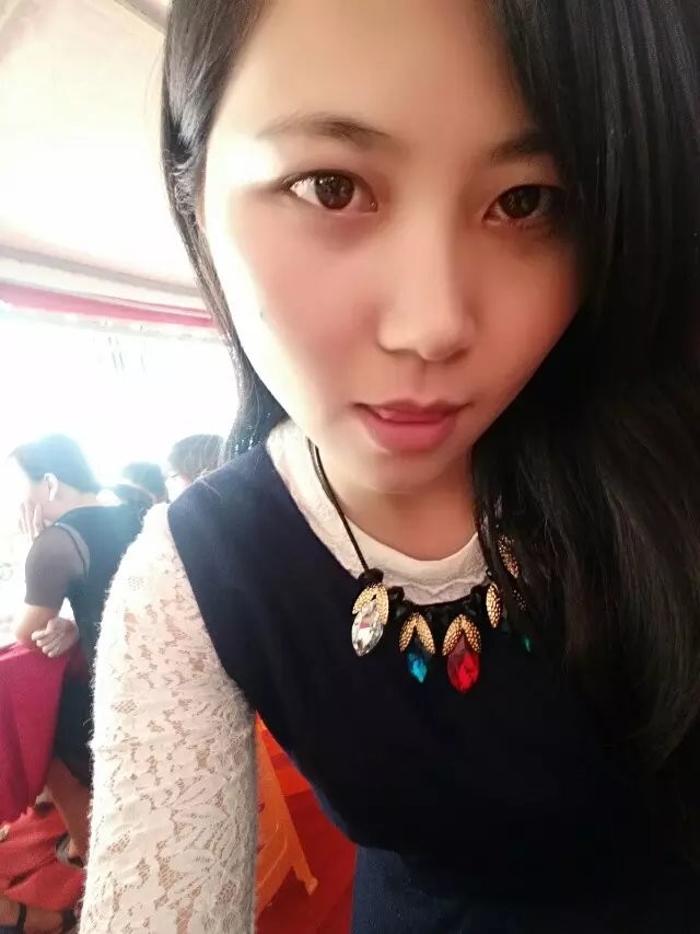 褪去浮华主播照片