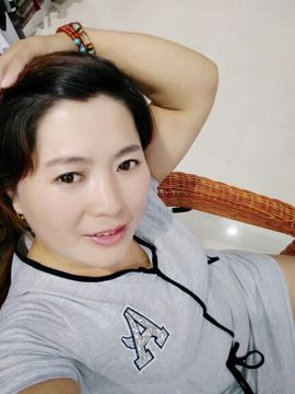 辣妈爱宝屋主播照片