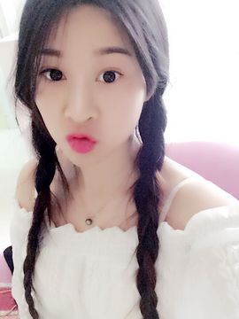 AIじ爱可儿主播照片