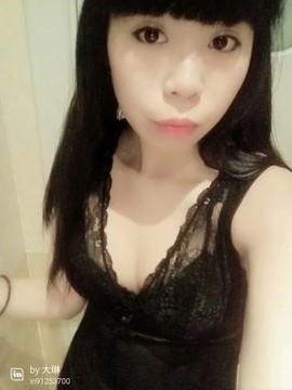 沈琳.主播照片