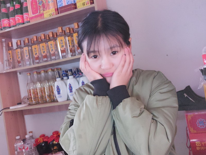小贤哦尼♥新人求关注的主播海报
