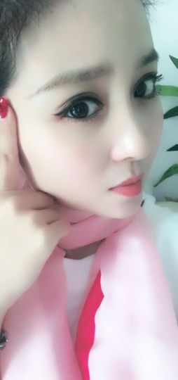 魅丽晴儿主播照片
