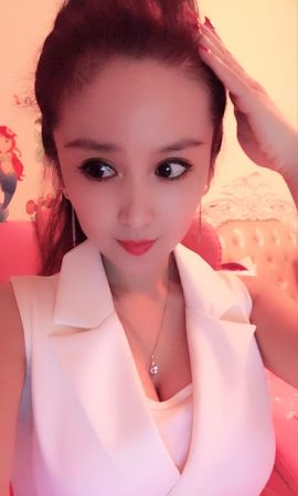 魅丽晴儿主播照片