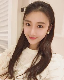 晓艾。主播照片