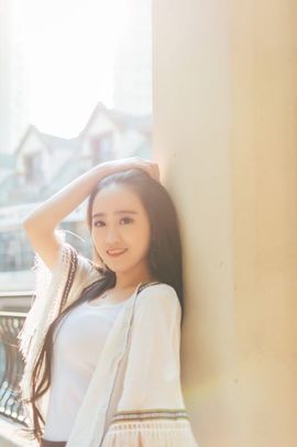 小艺停播主播照片