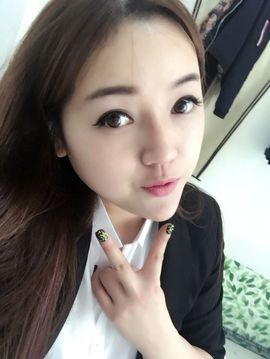 绝绝子雅主播照片