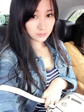 嵗玥蕪婧主播照片