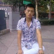 小爷龍四主播照片