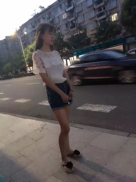 不会发光的鱼主播照片