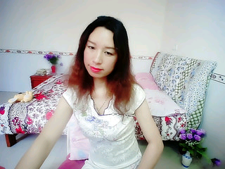 欠揍毒妞的主播照片