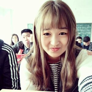 ♚情深似海➤小詹妮主播照片