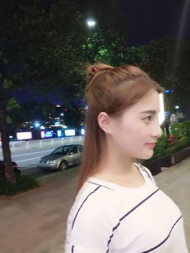 小小6663.主播照片
