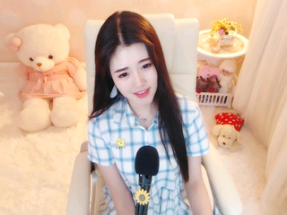 一点点的快乐的主播照片