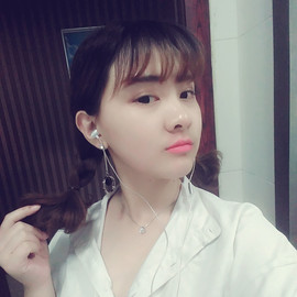 只是张蝶主播照片
