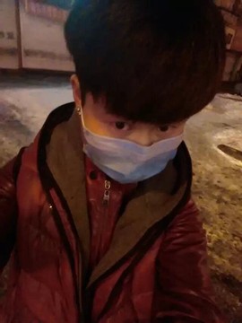 子浩努力升二冠主播照片