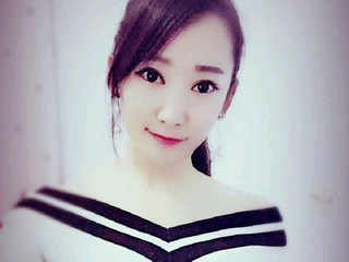 把酒斟满主播照片