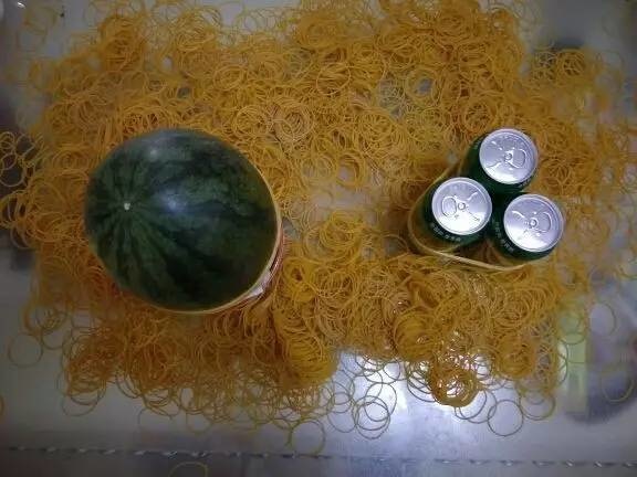 我站男主播挑战840根皮筋勒爆大西瓜!