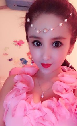 魅丽晴儿主播照片