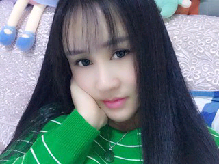 郑氏家族小心的主播照片