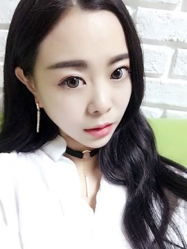 ღ苏打水ღ主播照片