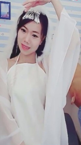 纯情要吃钙~钙片主播照片