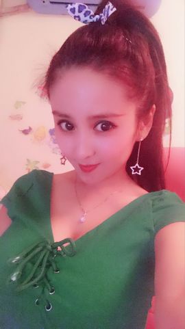 魅丽晴儿主播照片