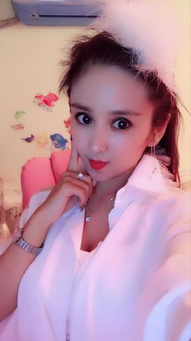 魅丽晴儿主播照片
